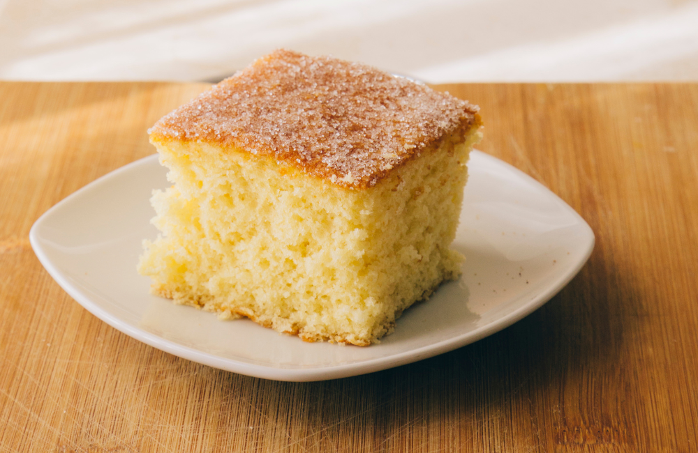 bolo de fubá cremoso com coco